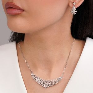 نیم ست جواهری نگین سفید تیتانیوم کد 56