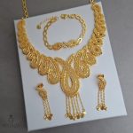 سرویس طلایی طرح بته جقه سلطنتی